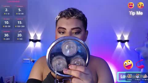 Emili roux online show from November 6, 1:01 pm