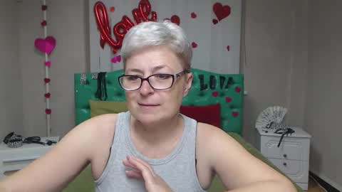 EmiliaGree online show from October 19, 5:08 am