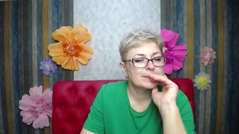 EmiliaGree online show from March 28, 6:40 pm