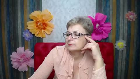 EmiliaGree online show from April 18, 8:09 pm