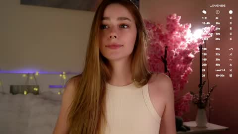 Tessa online show from April 11, 7:45 am