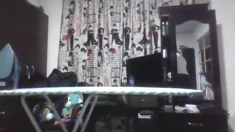 emiliahoney online show from January 18, 2:15 am