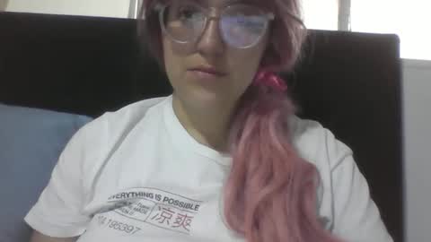 emiliahoney online show from January 18, 2:21 pm