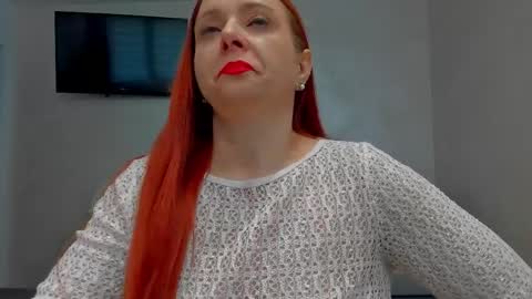 Emiliana online show from April 15, 9:16 am