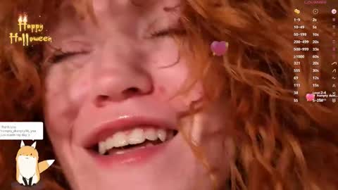 Emi  online show from October 31, 8:21 pm