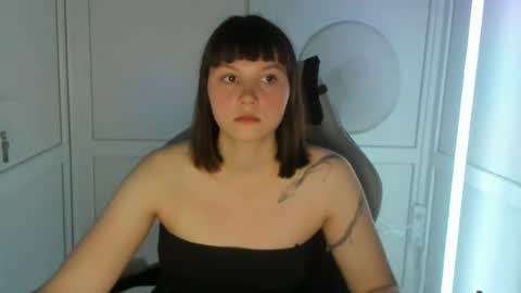 Emmi online show from June 11, 5:55 pm