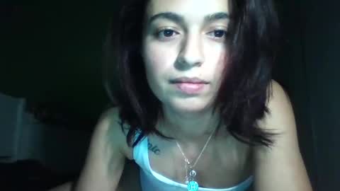 Snapshot of emilly_daniel chatting on January 8, 9:01 pm Emilly and Daniel online show from January 8, 9:01 pm