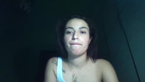 Snapshot of emilly_daniel chatting on January 9, 12:03 am Emilly and Daniel online show from January 9, 12:03 am