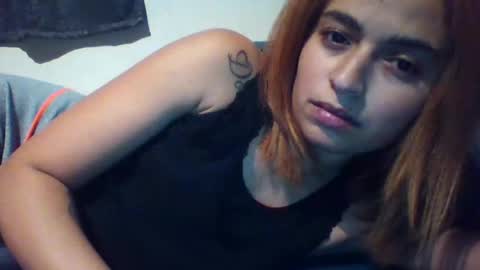 Snapshot of emilly_daniel chatting on January 25, 9:57 pm Emilly and Daniel online show from January 25, 9:57 pm