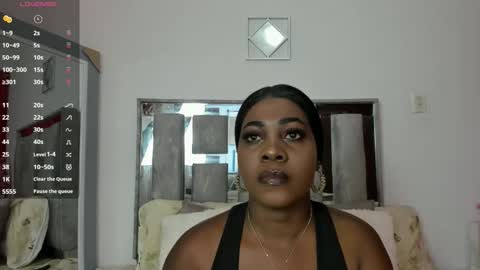 Emilly Roa online show from February 1, 12:04 pm