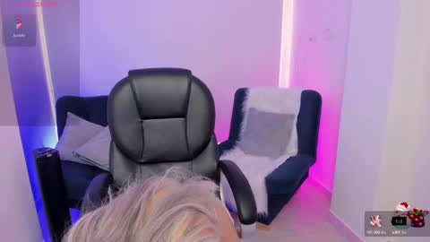 Emily online show from September 14, 9:14 pm