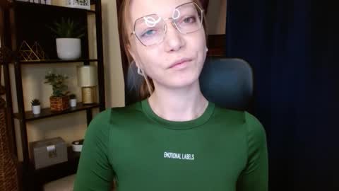 Emilly online show from February 9, 6:17 am