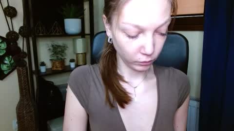 Emilly online show from March 16, 6:39 am