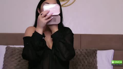 Monica online show from April 3, 8:18 pm