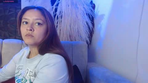 emily308876 online show from June 2, 12:18 pm