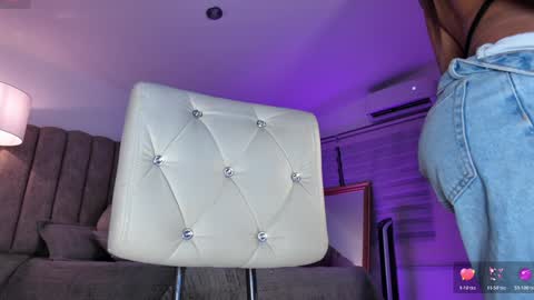  emily valentina     online show from March 24, 1:10 am