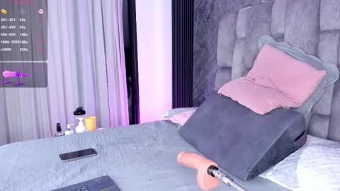 Snapshot of emily___fox chatting on September 29, 11:59 am Emily online show from September 29, 11:59 am