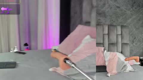 Snapshot of emily___fox chatting on October 8, 12:03 pm Emily online show from October 8, 12:03 pm