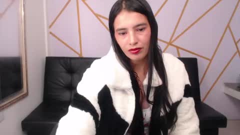 emily___rouse online show from June 19, 3:44 am