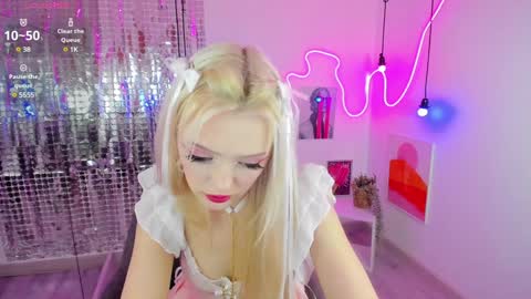 Emily online show from January 25, 5:51 pm