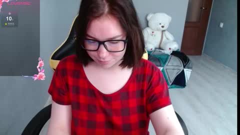 Emily 3 online show from September 25, 1:31 am