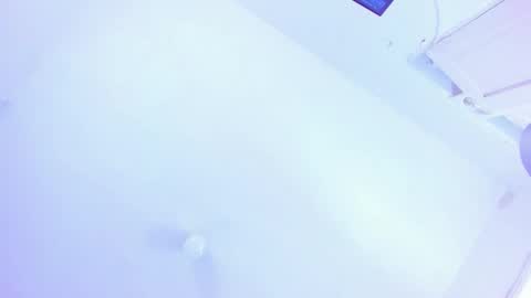 Emi  online show from January 22, 8:06 pm