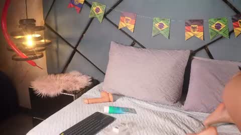 emily_greco online show from June 19, 11:58 am