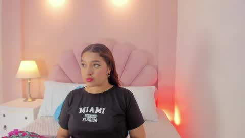 Emily  online show from May 10, 11:48 am