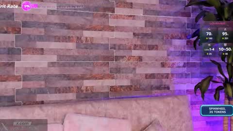 Emily online show from December 20, 11:01 pm