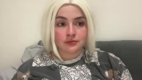 emily_morning_dew online show from March 10, 8:14 pm