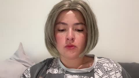 emily_morning_dew online show from July 8, 4:06 am