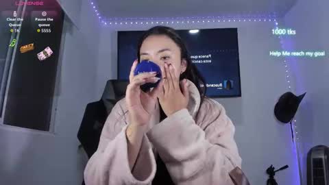 emily_palmeer online show from March 4, 9:04 am