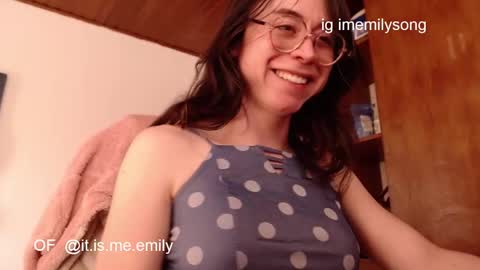 emily_pearl_ online show from February 13, 9:11 pm