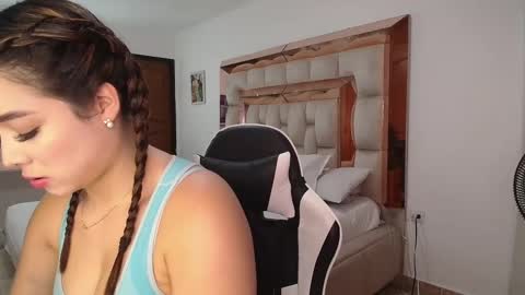 emily online show from March 4, 1:55 am