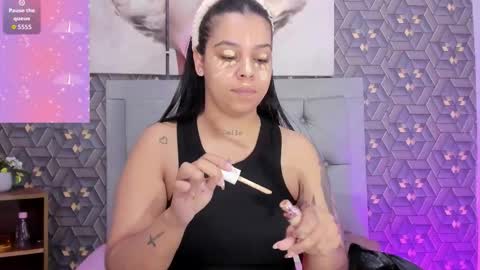 Snapshot of emily_rivera78 chatting on November 2, 3:31 am Emily online show from November 2, 3:31 am