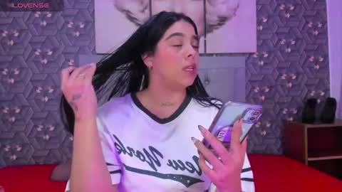 Snapshot of emily_rivera78 chatting on June 22, 3:25 am Emily online show from June 22, 3:25 am