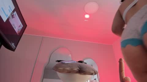 Emily  online show from February 27, 5:36 pm