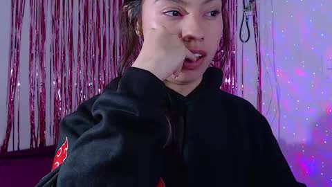 Emily online show from March 10, 10:20 am