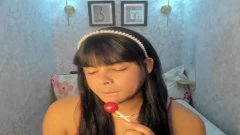 emily_rosue_ online show from July 8, 4:06 am