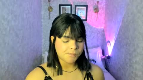 emily_rosue_ online show from July 16, 3:12 am