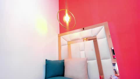 Emily online show from January 13, 2:42 pm