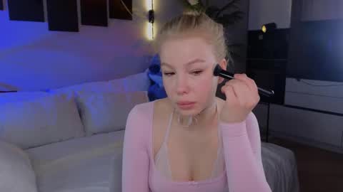 emily shepard online show from April 15, 2:29 am