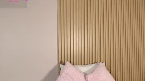 Emily online show from March 17, 12:19 pm