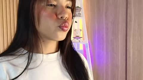 Emily online show from April 15, 12:23 pm