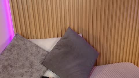 Snapshot of emily_sweett12 chatting on July 8, 12:09 pm Emily online show from July 8, 12:09 pm