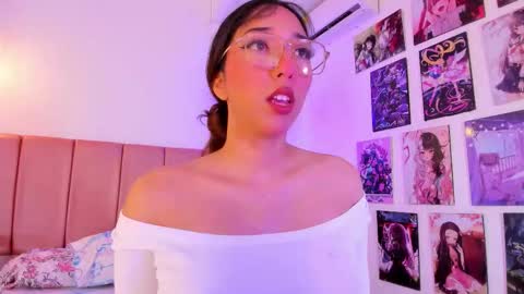 emily_walker4 online show from December 23, 3:59 am