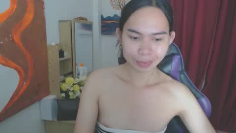 emily_xo143 online show from March 29, 8:58 am