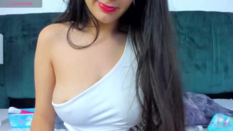 Emilyyy online show from February 10, 1:24 am