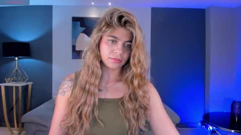 Snapshot of emilyarmstrong chatting on January 12, 8:03 pm Emily Armstrong online show from January 12, 8:03 pm