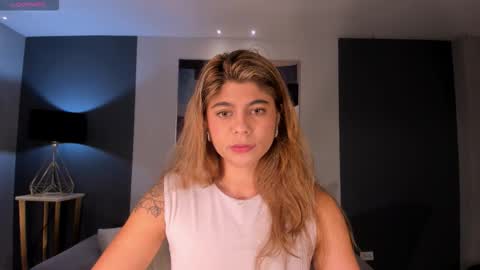 Snapshot of emilyarmstrong chatting on January 15, 7:39 pm Emily Armstrong online show from January 15, 7:39 pm